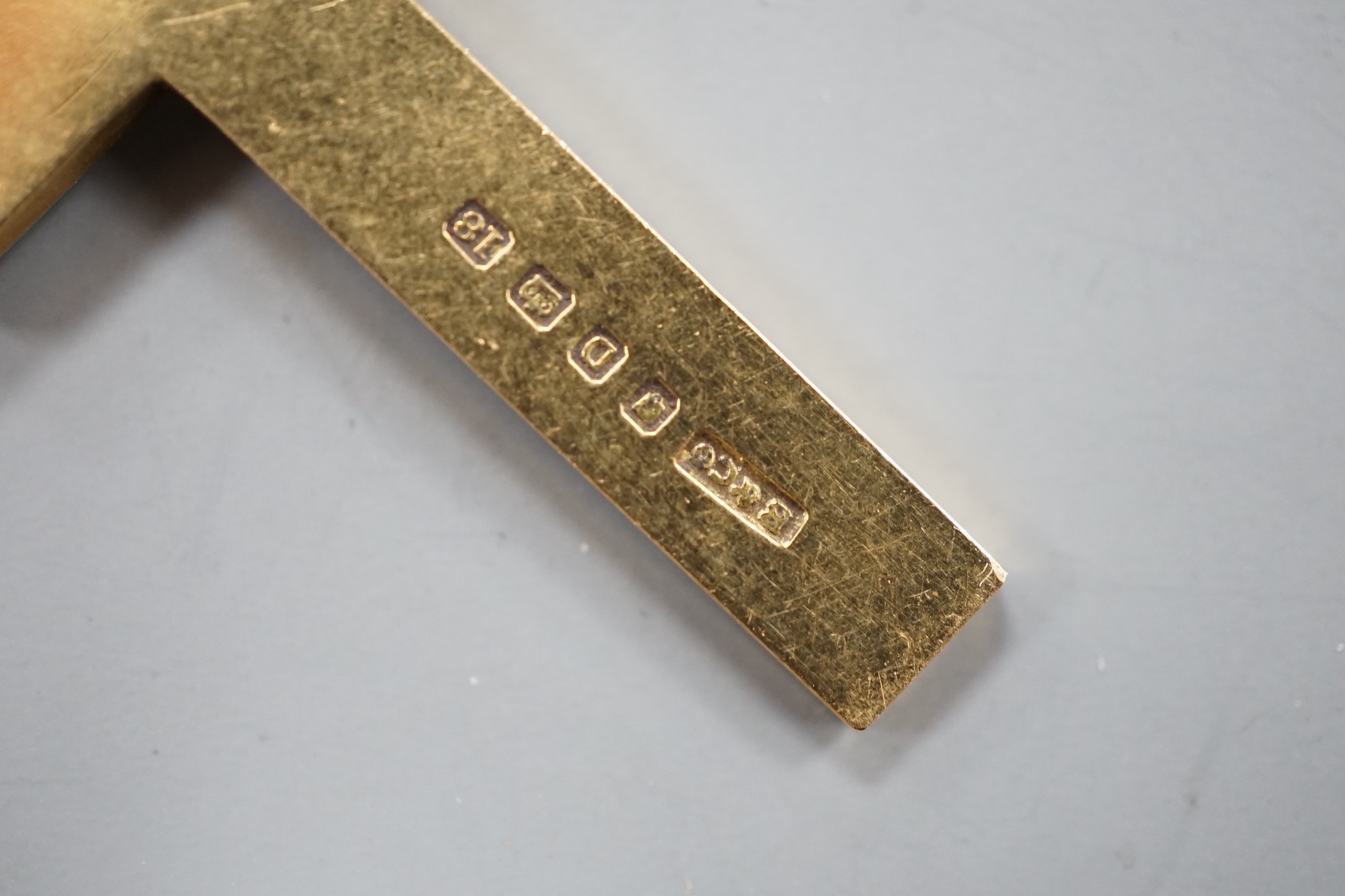 A 1940's 18ct gold cross pendant, 39mm, 8 grams.